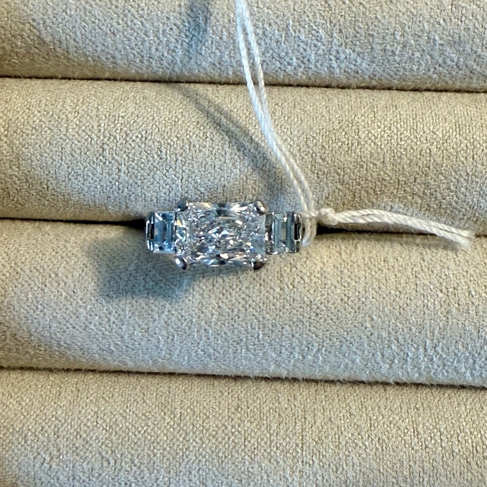 platinum  2 ctw diamond engagement ring size 1 1/12 center 
Radiant cut.